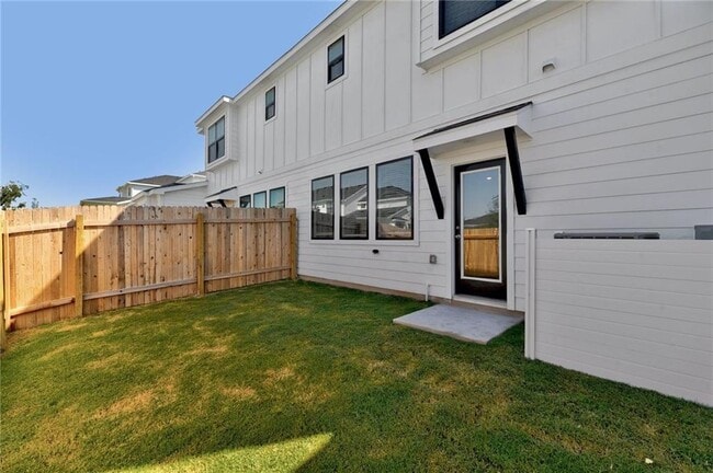 Building Photo - 252 Fieldwood Dr
