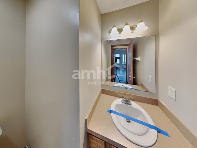 Building Photo - 160 Whittington Pl