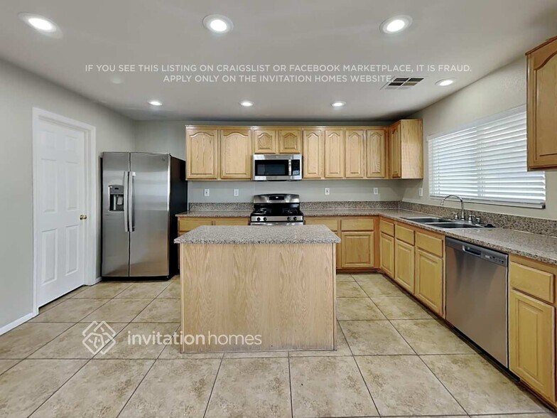 Building Photo - 8209 Cline Mountain St