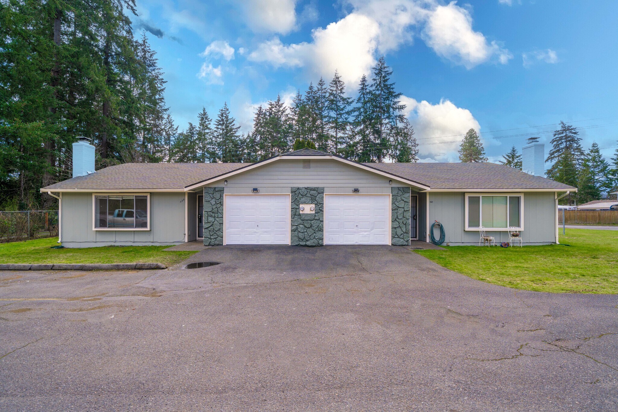 Building Photo - 521 159th St E