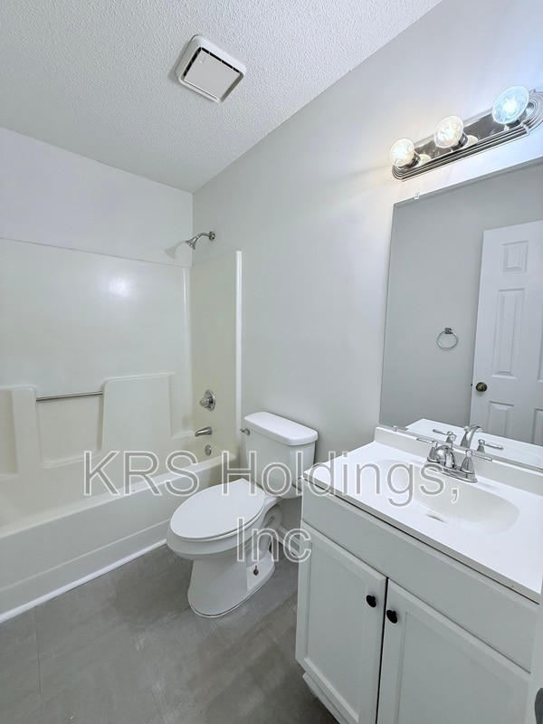 Building Photo - 612 Kendall Dr