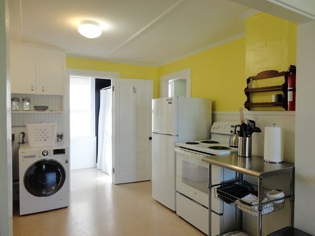 Building Photo - 8 Russell St