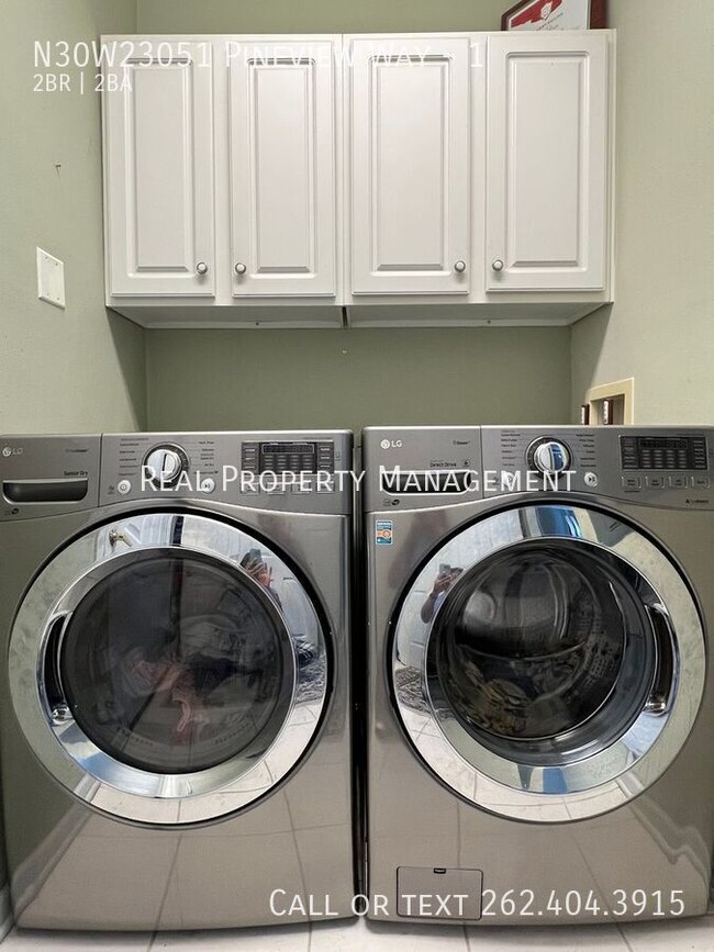 Building Photo - N30W23051 Pineview Way