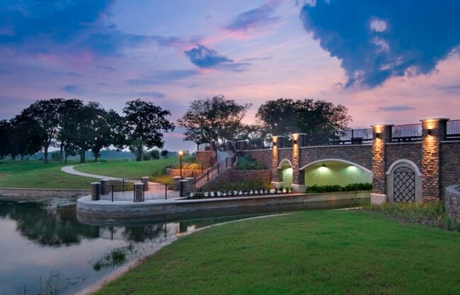 Building Photo - 4706 Llano Lp