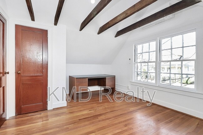 Building Photo - 1400 Matheson Ave