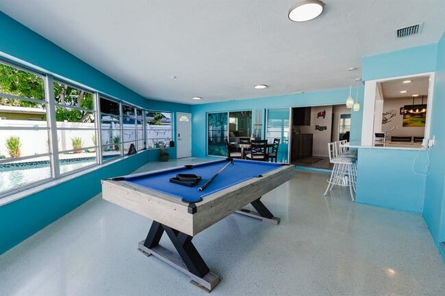 Building Photo - 6300 16th St S