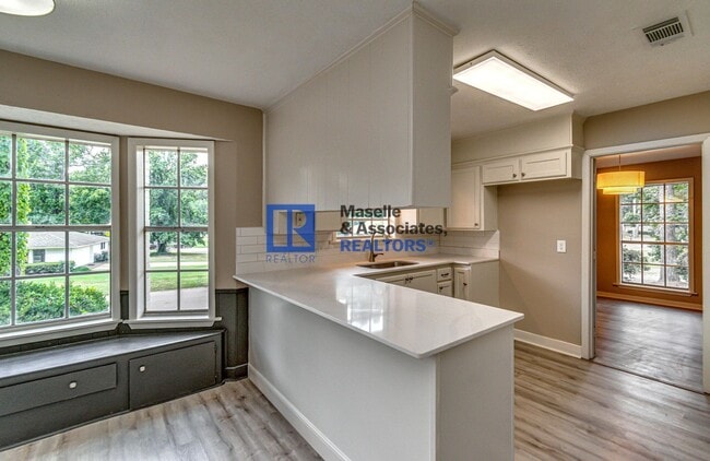 Building Photo - 4 Bed/2 Bath Home in Crossgates in Brandon