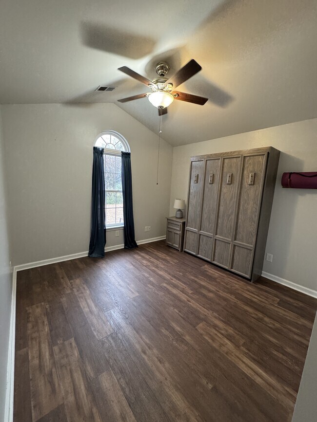 Building Photo - 2016 Saltwater St