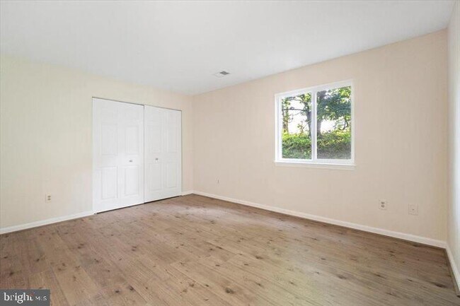 Building Photo - 10264 Redtail Ct