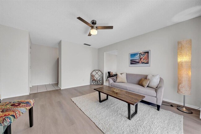 Building Photo - 1142 84th Terrace N
