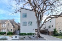Building Photo - Newer 2 Bed Townhome Walkable to Lakewood and Lower Greenville!  Available August 1st!