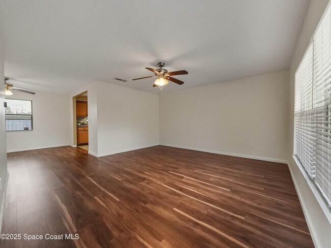 Building Photo - 5155 Sharlene Dr