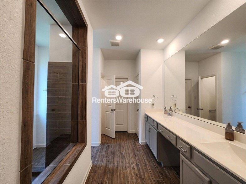 Building Photo - 14007 Hartford Heights Wy