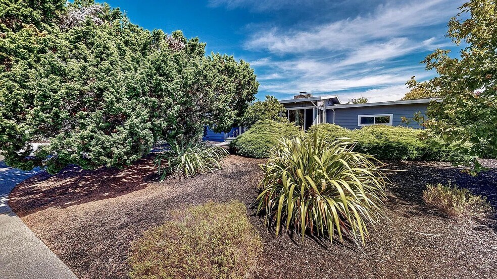 Building Photo - 2220 Boise Ct