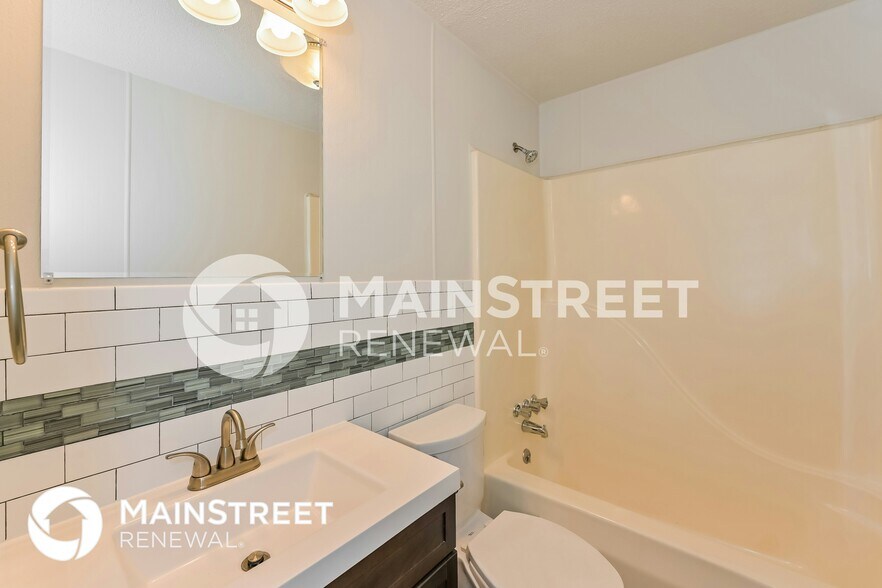 Building Photo - 5505 Malmsbury Rd NW