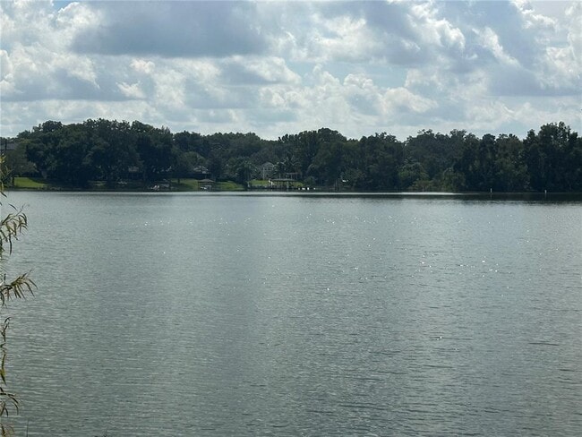 Building Photo - 516 Orange Dr