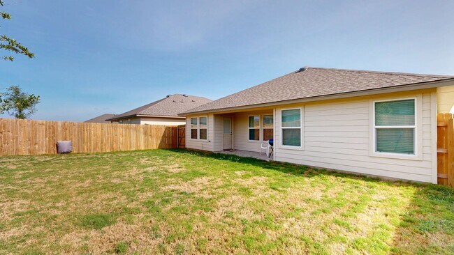 Building Photo - 1212 Rolling Thunder Dr