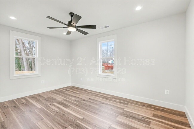 Building Photo - 12101 Fort Washington Rd