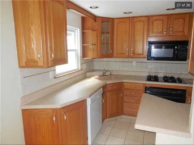 Building Photo - 3 Bedroom/1.5 Bath Home for RENT in 15235