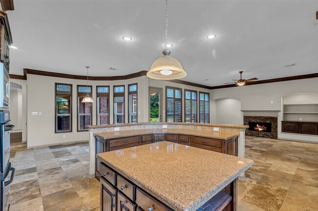 Building Photo - 19309 Whispering Grove E