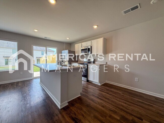 Building Photo - 12 River Grass Dr