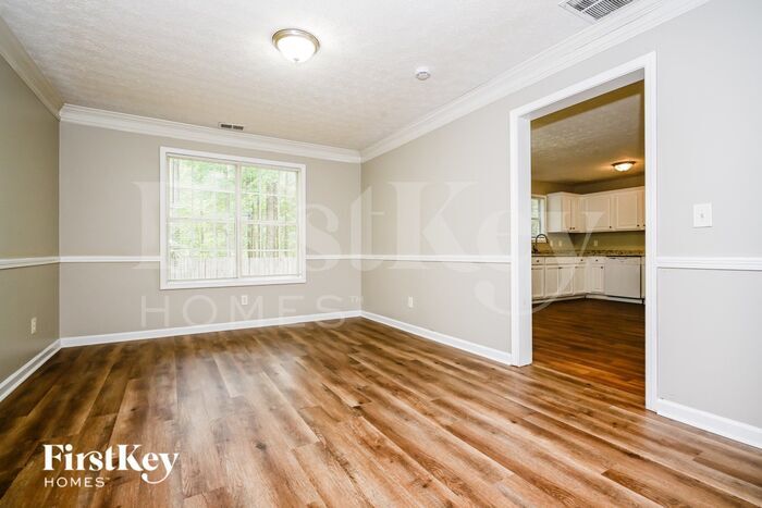 Building Photo - 2143 Silva Dr