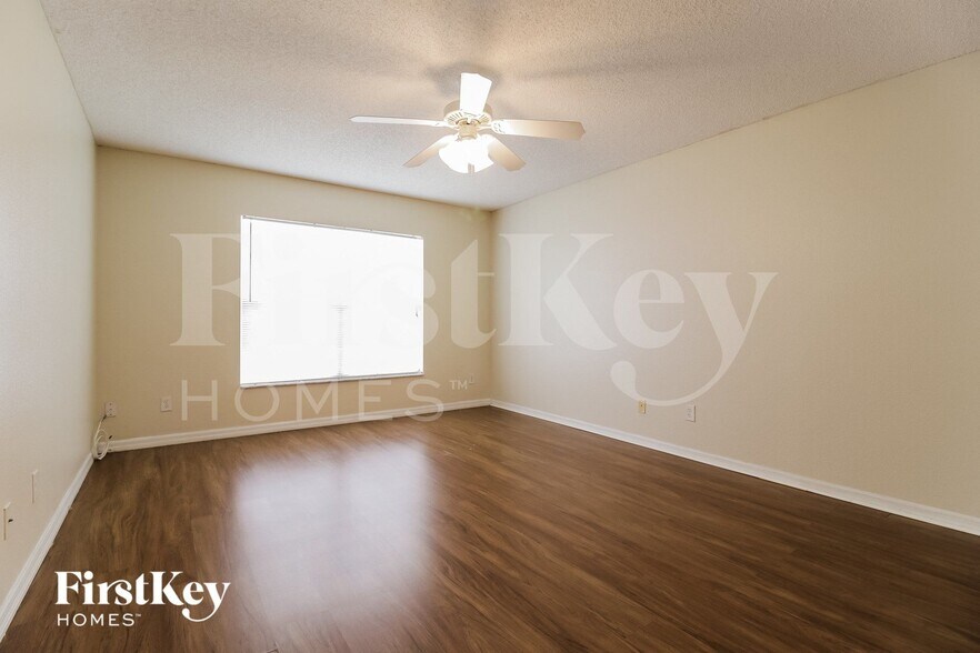 Building Photo - 403 Danube Dr