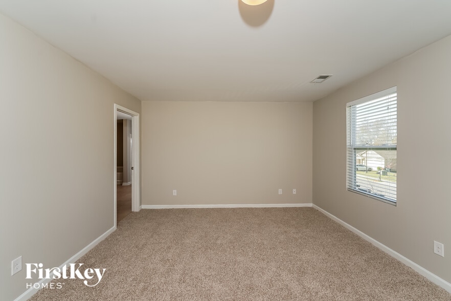 Building Photo - 4668 Deer Foot Path