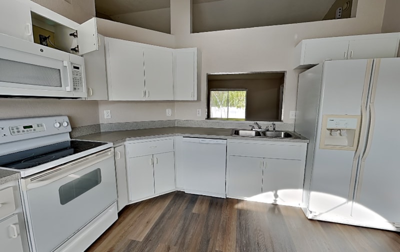 Building Photo - 165 Kings Pond Ave