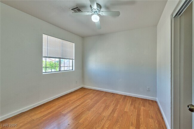 Building Photo - 6348 Kenny Heights Ct