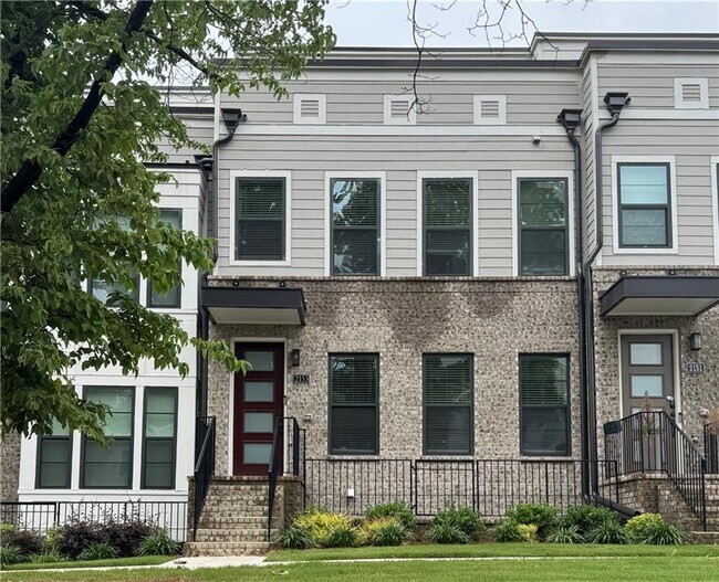 Primary Photo - 2153 Burnside Dr NW