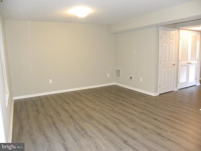 Building Photo - 14311 Newbern Loop