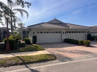 Building Photo - 2bd/2ba/2 car garage in Venetia