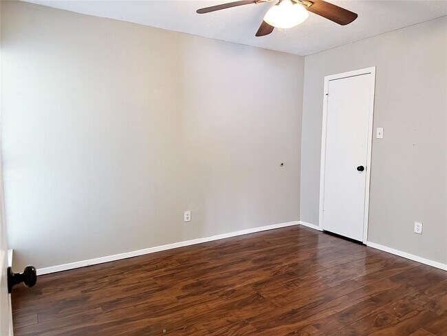 Building Photo - 2531 Orion Dr