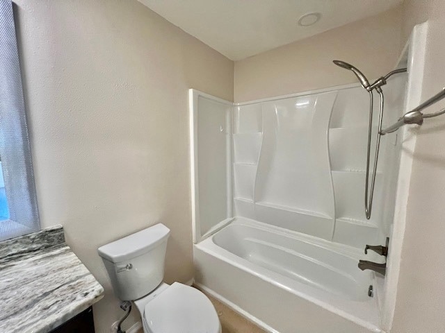 Building Photo - 2208 Clubside Dr