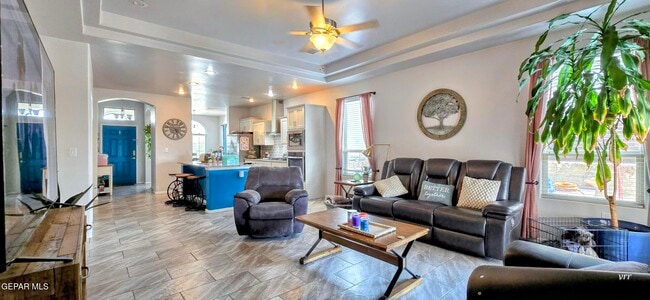 Building Photo - 683 Codford