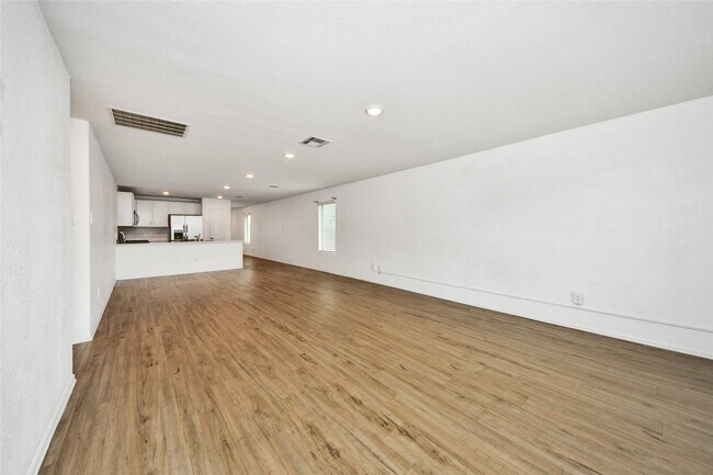 Building Photo - 18915 Sorento Bay Ln