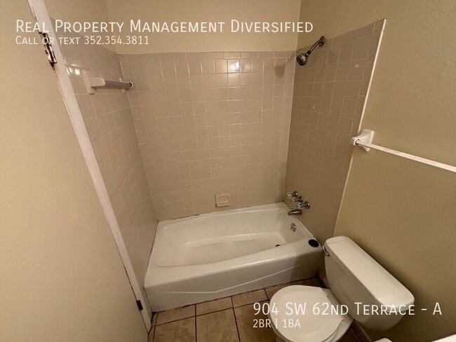 Building Photo - 904 SW 62nd Terrace