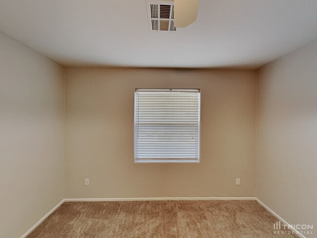 Building Photo - 3521 Tesoro Del Valle Ct
