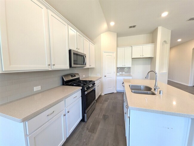Building Photo - 9324 Bronze Meadow Dr