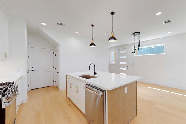 Building Photo - 4800 Prock Ln
