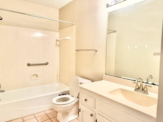 Building Photo - 5124 Stumberg Ln