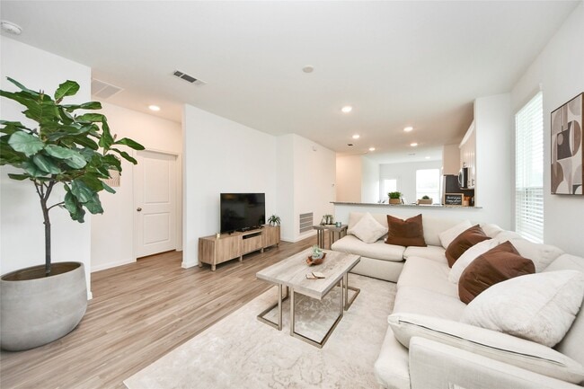 Building Photo - 23663 Cranberry Grader Ln