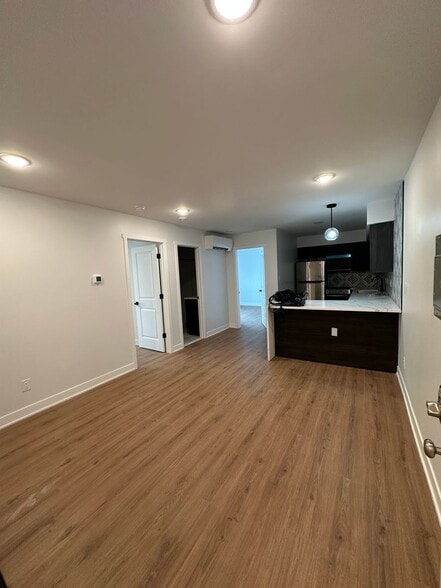 Interior Photo - Rosewood Commons