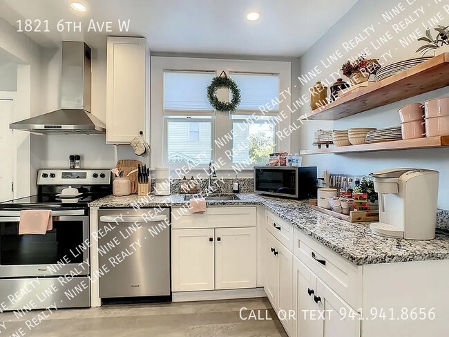Building Photo - 1821 6th Ave W