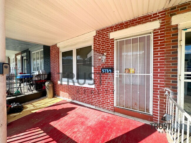 Building Photo - 5734 N Lambert St