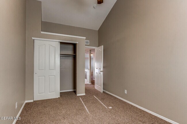 Building Photo - 5954 Katelyn Gray Cir