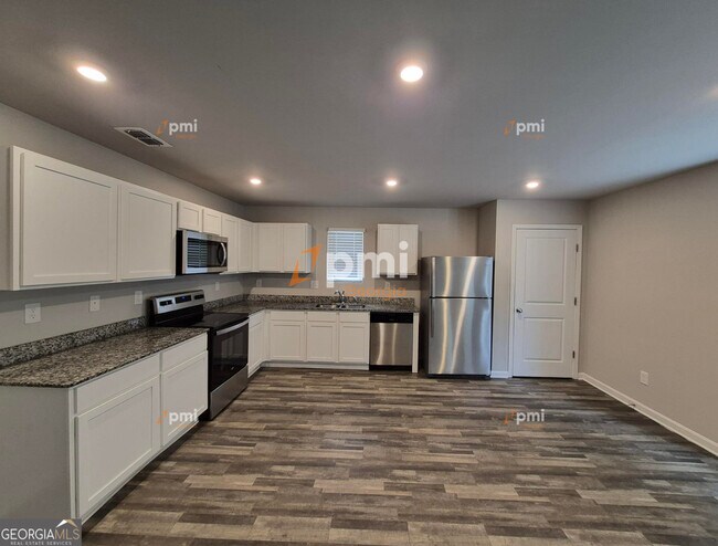 Building Photo - 255 Hawthorn Trail