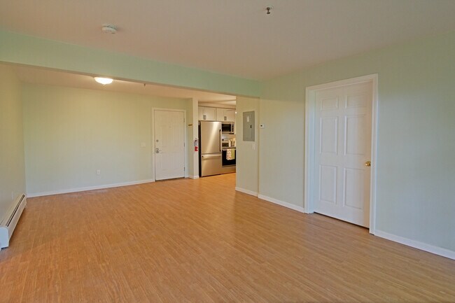 Building Photo - 285 Hildred Dr