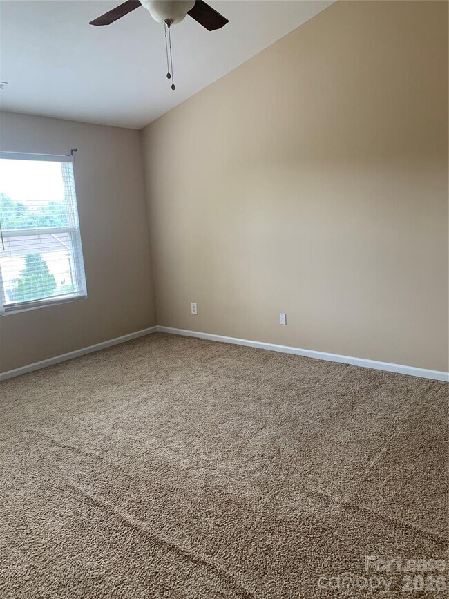 Building Photo - 13450 Delstone Dr